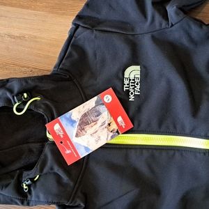 NWT Kids unisex NORTHFACE HOODED JACKET. XS. BLACK W/NEON YELLOW/GREEN ZIPPERS.
